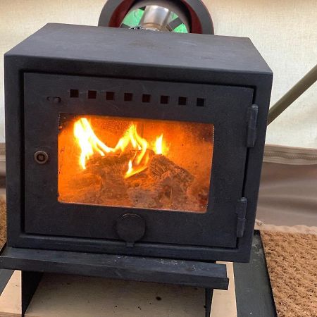 Home Farm Radnage Glamping Bell Tent 7, With Log Burner And Fire Pit 海维康 外观 照片